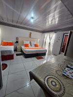 turfloop guest house - Bed and Breakfast Polokwane