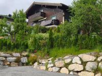 Sonniges Appartement und Gästezimmer, Haus Borowiec - Ferienwohnung Hofmark