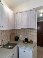 Sea and Stone Apartment - Chambres d'hôtes Áfytos