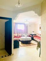 Charment appartement refait à neuf au centre ville, bien équipé, Fibre - B&B Agadir