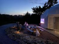 The King Dome at Kimberly Creek Retreat - Bed and Breakfast Ashland
