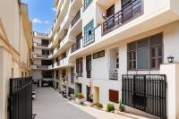 Stay Blessed Ganga View Apartments - 3BHK & 1BHK, Tapovan, near Ganga and Laxman Jhula Rishikesh - Chambres d'hôtes Rishīkesh