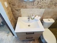 Escapade en couple avec piscine et pool house - Ferienwohnung Arles