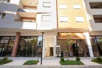 Amal stay new bazaar Suite Apartment - Bed and Breakfast Tirana