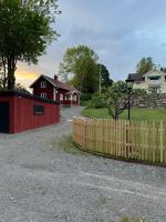 Newly renovated & close to nature cottage in rural location - Chambres d'hôtes Huskvarna