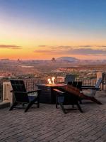 The Overlook - Triple Primary Luxe 50 Mile Views - B&B Page