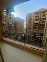 Central Cairo Hub - Cozy Apartment in Gated Compound - Chambres d'hôtes Le Caire