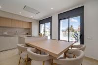 Villa Alberes Luxury Pool House - Bed and Breakfast Empuriabrava