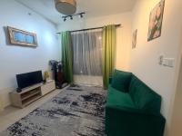 Aurora Homestay - Meta Residence 3BR - Bed and Breakfast Seri Kembangan