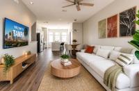 Modern 3 Bedroom 4 Bath Tampa Townhome Near Raymond James Stadium Sleeps 10 - B&B Tampa