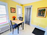 Prime and Precious location The Red House Room2 - Bed and Breakfast Charlottetown