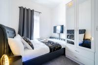 Liverpool Dockside House with free Parking - Chambres d'hôtes Litherland
