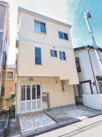 A whole-house rental in Central Ichikawa City with parking-Ideally located within walking distance of 3stations on 3 railway lines connecting to Tokyo Skytree-18min, Asakusa-20min, Disney-22min, & Narita and Haneda airport-Sakura Private Vacation House - Ferienwohnung Ichikawa-minami