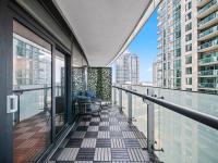 Aqualina Suites - Downtown Toronto, Opposite Scotiabank Arena, CN Tower, Rogers Centre & MTCC - Chambres d'hôtes Toronto
