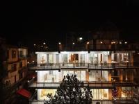 Alaya Stays Mist & Manor Cedar Pet-friendly 3-BHK Apartment with Shared Game Zone, Outdoor Seating & Scenic Views - B&B Patta