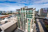Great views Penthouse on North Terrace - B&B Adelaide