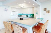 Beachfront condo with balcony AC pools gym & sauna - Bed and Breakfast Ocean City