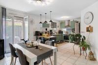 Chambre Zen Chez L'Habitant - B&B Saint-Médard-de-Guizières