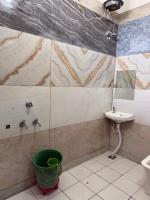 RADHA DEVI GUEST HOUSe - Chambres d'hôtes Juliyāsar