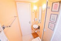 Apartamento moderno com garagem no Cabral Domo Hospedagem - B&B Curitiba