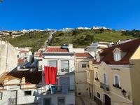 Hyper Centre, Beach 80m, Parking Available, Air Conditioning - B&B Nazaré
