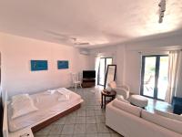 Archos Beachfront Studio - Bed and Breakfast Pórto Chéli