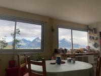 Une chambre calme dans mon appartement avec vue - B&B Seyssinet-Pariset