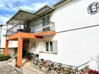 Apartmani Mare - B&B Pirovac