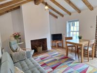 Cosy Garden Cottage, Combe Down - Free Parking - B&B Bath