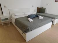 Dimora Aquila - B&B Napoli