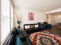 Stay Central in SLC - Fire Pit Gym & Parking - Bed and Breakfast Salt Lake City