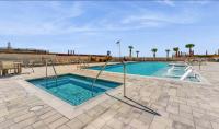 Dreamy Gulf condo with water-view balcony pool & beach access - Chambres d'hôtes Destin