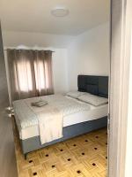 Apartma Viković II - Bed and Breakfast Njiverce