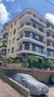 fantastic view ! private bedroom in a 3 bedroom flat, private bathroom, shared kitchen and living spaces - B&B Nizza