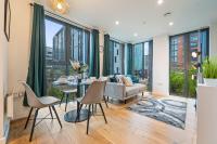Modern Central Birmingham 2BR Near Bullring with Superfast Wi-Fi, Netflix & PS5 - Chambres d'hôtes Birmingham