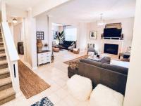UPSCALE Ideal location 4 beach vacay H20 views - Bed and Breakfast Virginia Beach