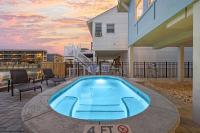Charlie's Beach Retreat - B&B Myrtle Beach