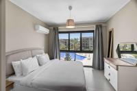 One-Bedroom Apartment with Pool View