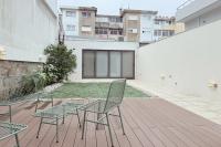 Host Wise - Peaceful & Luxurious Flat - Terrace - B&B Vila Nova de Gaia