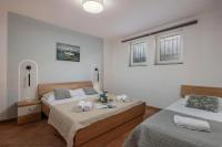 One Bedroom Apartment with Shared Pool