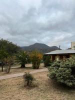 Cabañas Los Chañares - B&B Capilla del Monte