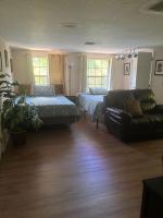 L-Room- 2nd floor in an Awesome Villa 20 minutes from the beach - Chambres d'hôtes Melbourne