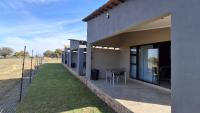GROOTVALLEI SELF CATERING Units - B&B Mahikeng