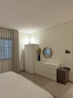 شقة 3 غرف نوم وغرفة عاملة الحمراء جدة - B&B Jedda