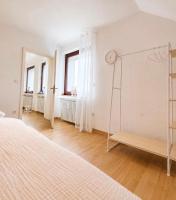 Helle und großzügige Wohnung 75 qm in ruhiger Lage - B&B Herford