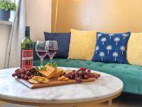 Chic 2 Bedroom Property Bournemouth Town Centre Free Parking - B&B Bournemouth