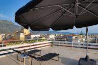 Bay View - Bright Modern Penthouse in Center - Ferienwohnung Kalamata