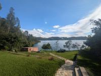 A Peaceful Retreat on Lake Kivu - B&B Kibuye