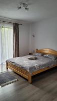Conacul din Pădure - B&B Poiana Mărului