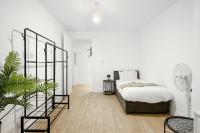 Huge Digbeth Apt Sleeps 8 5bed Free Parking. - Ferienwohnung Birmingham